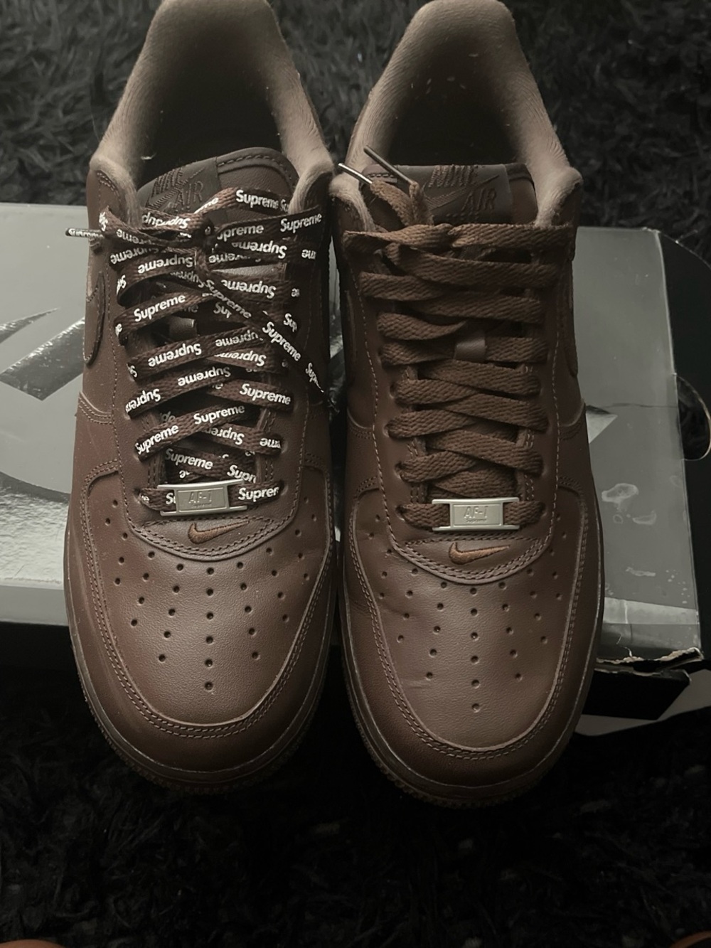 Supreme Men's Low-Top Sneakers - Dark Brown